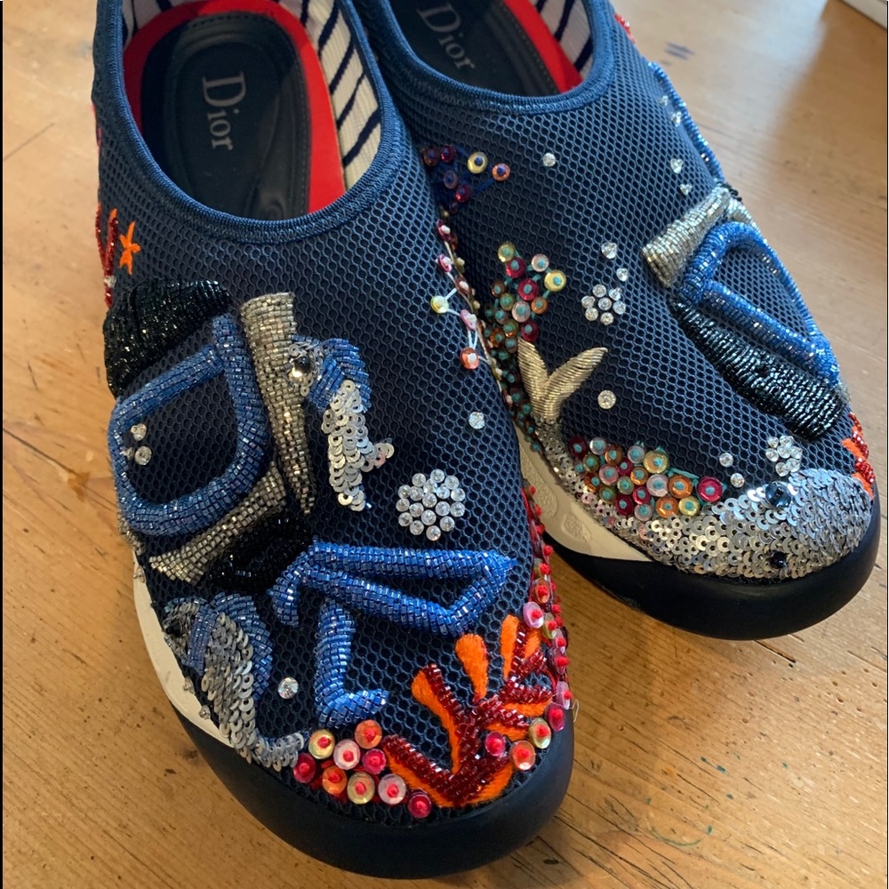 Dior embroidered sneakers size 38